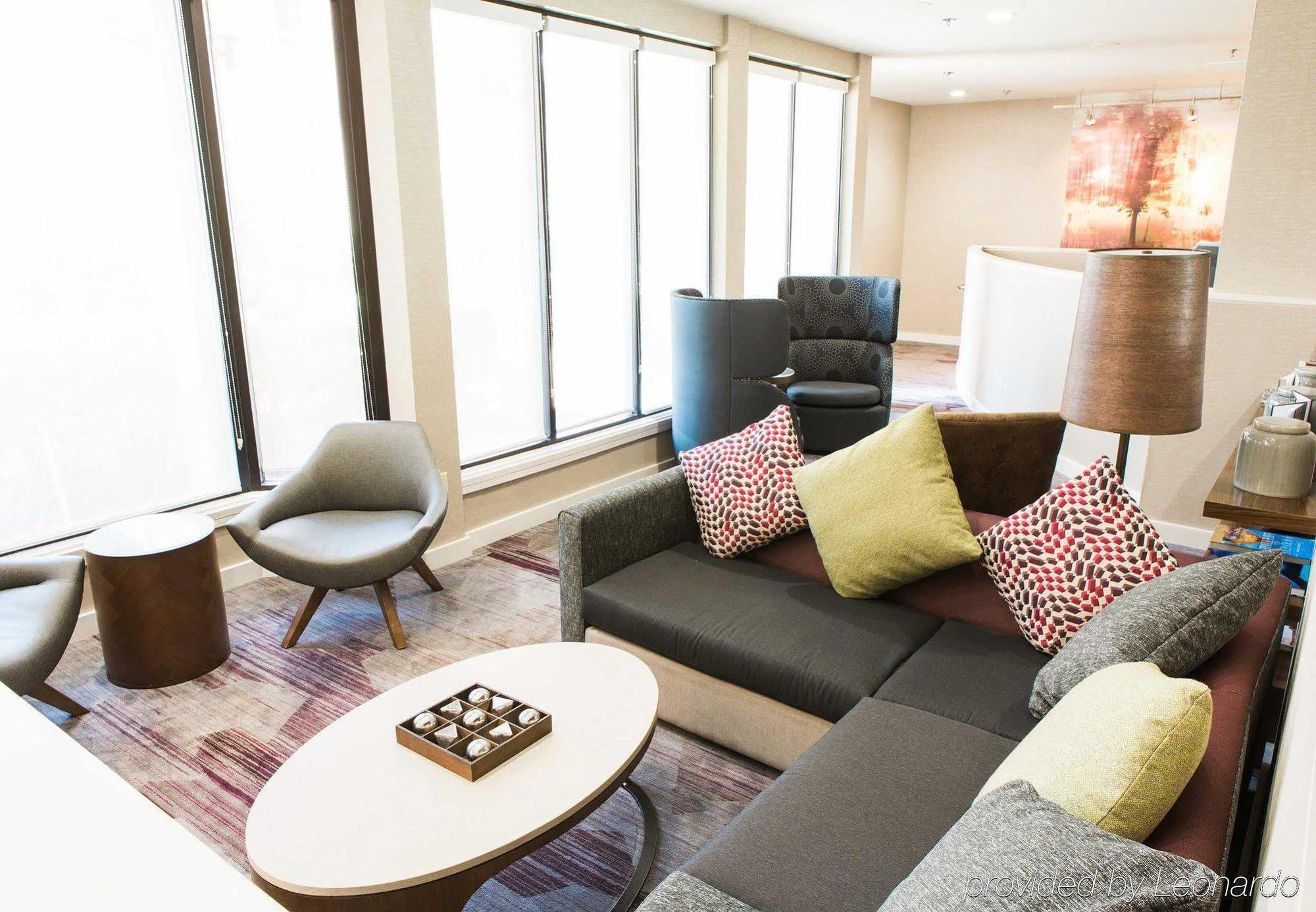 Courtyard Montgomery Luaran gambar