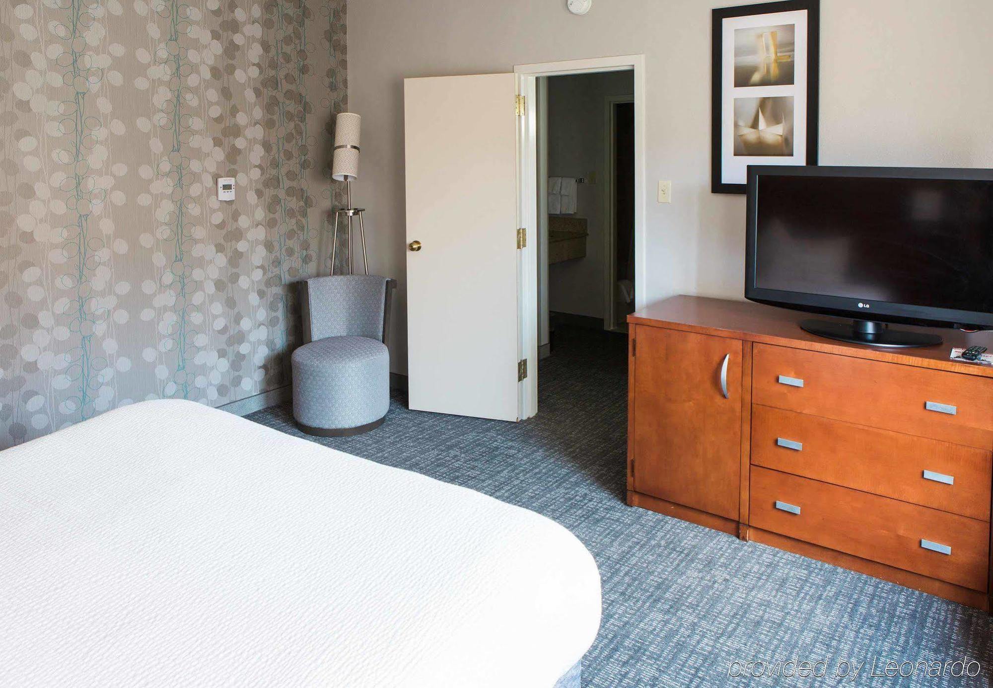Courtyard Montgomery Luaran gambar