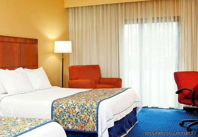 Courtyard Montgomery Luaran gambar